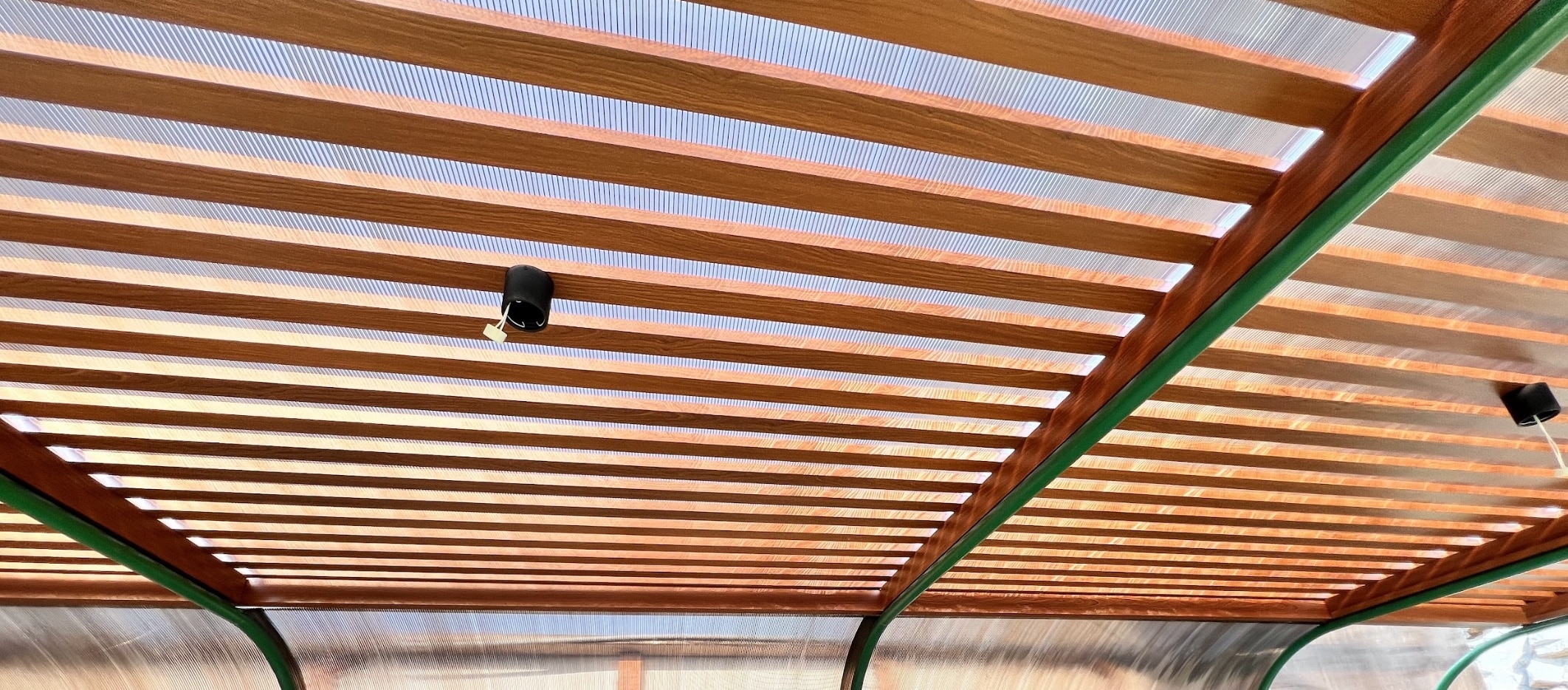 Solera Techo Tendencias de Diseño en Techos Sol y Sombra para Patios Modernos ...