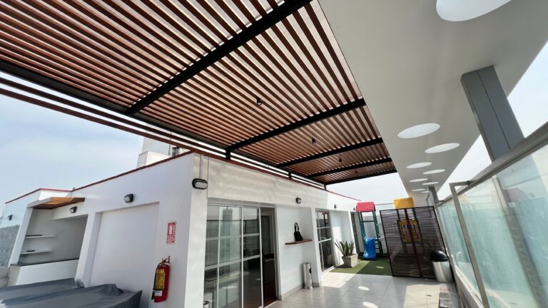 Un Espacio Seguro y Estético: Instalación de Techo Sol y Sombra en Magdalena