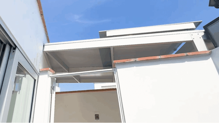 Segunda etapa del proyecto en Surco: Un techo corredizo para proteger la zona de lavandería
