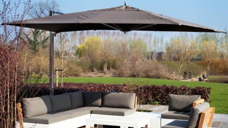 Cómo Elegir la Sombrilla Ideal para Terrazas en Primavera